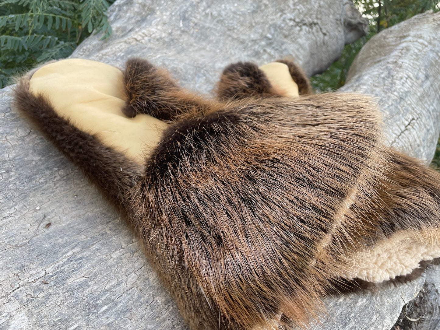 Beaver Gauntlets